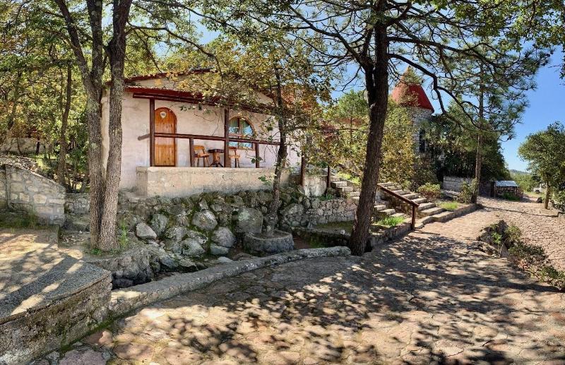 Hotel Misión Barrancas del Cobre image