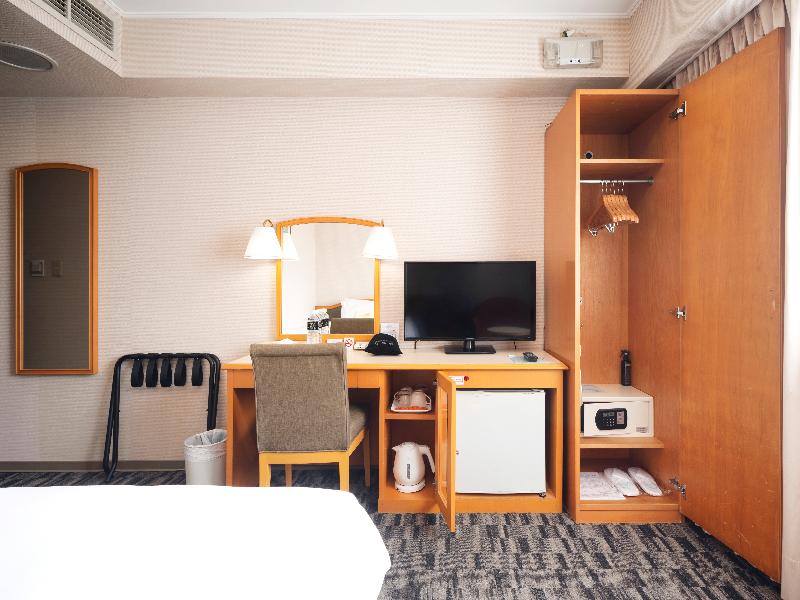 Hotel Sunroute Taipei image