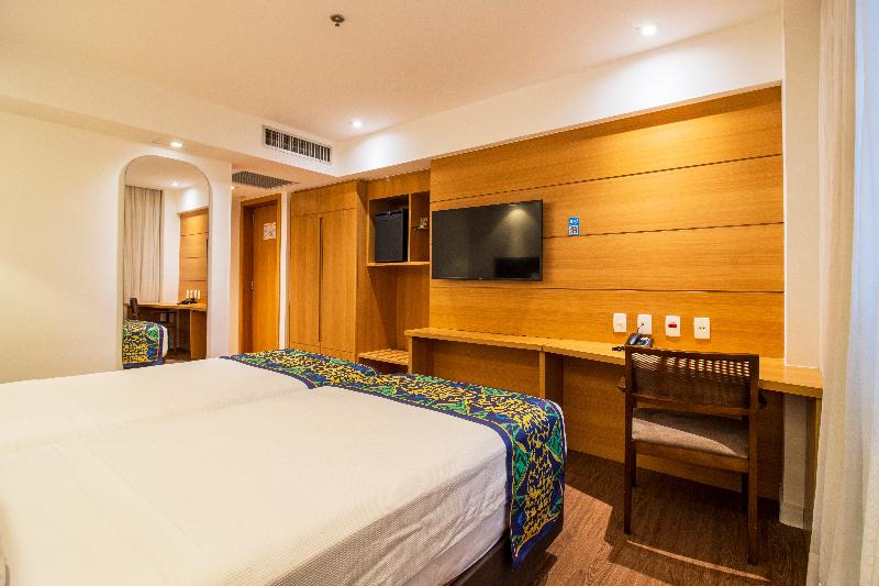 Arena Copacabana Hotel image