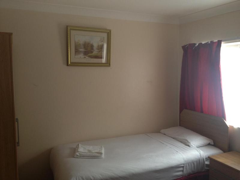 Park Hotel Ilford image