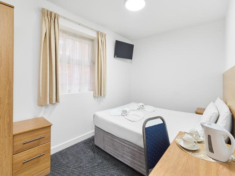 Park Hotel Ilford image
