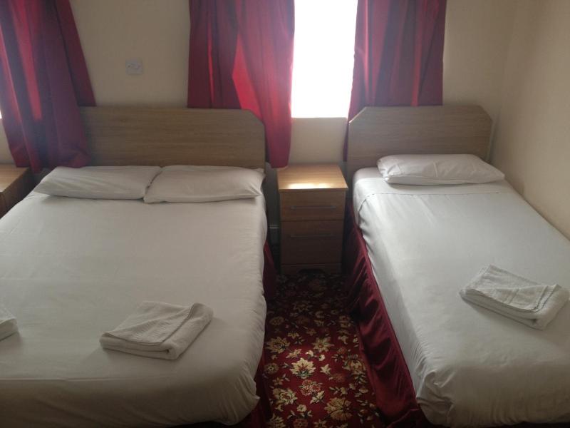 Park Hotel Ilford image