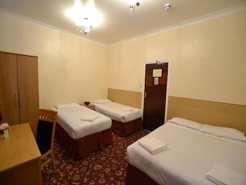 Park Hotel Ilford image
