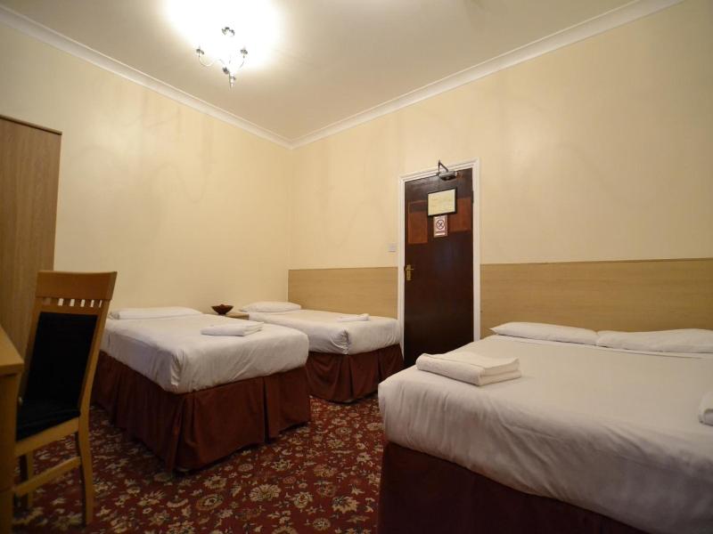 Park Hotel Ilford image