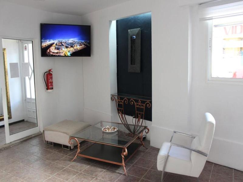 Hostal Balearic image