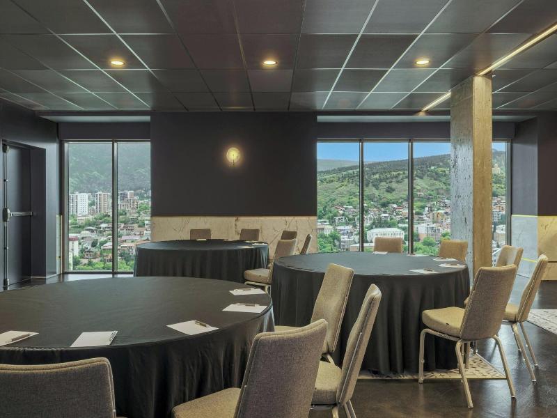Sheraton Grand Tbilisi Metechi Palace image
