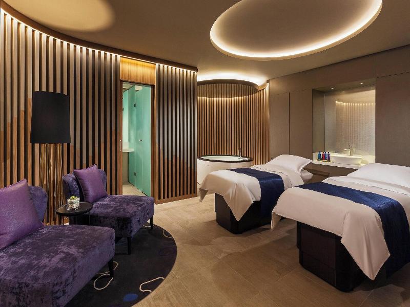 Sheraton Grand Tbilisi Metechi Palace image