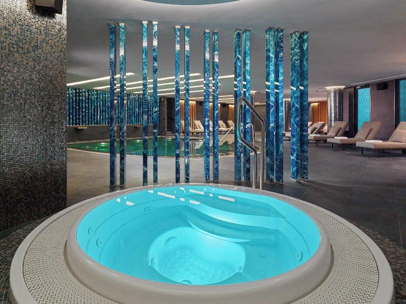 Sheraton Grand Tbilisi Metechi Palace image