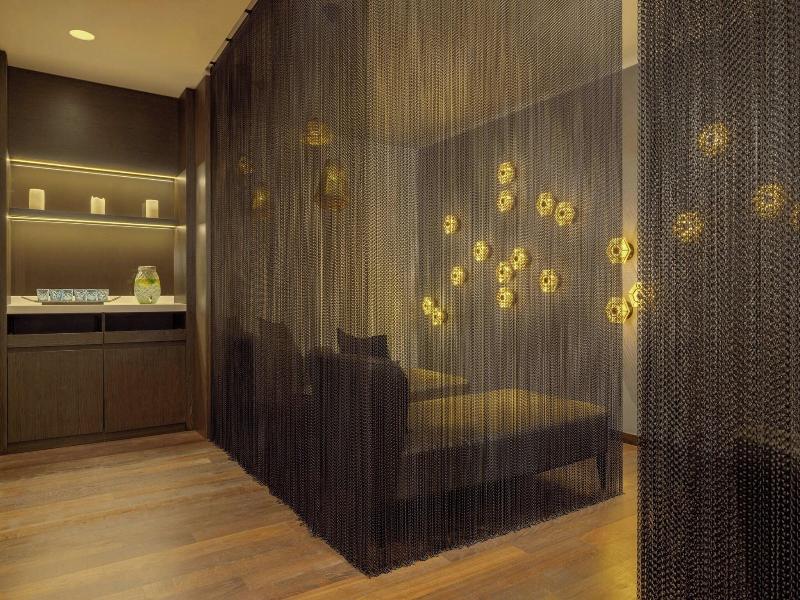 Sheraton Grand Tbilisi Metechi Palace image