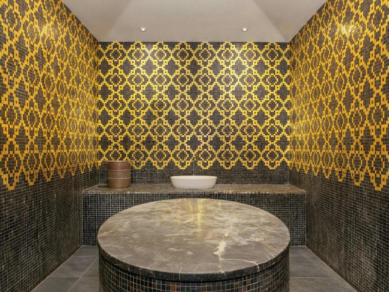Sheraton Grand Tbilisi Metechi Palace image
