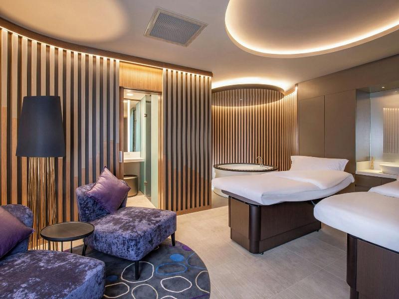 Sheraton Grand Tbilisi Metechi Palace image