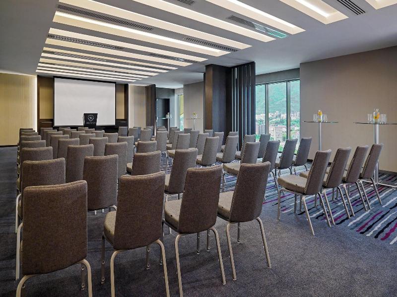 Sheraton Grand Tbilisi Metechi Palace image