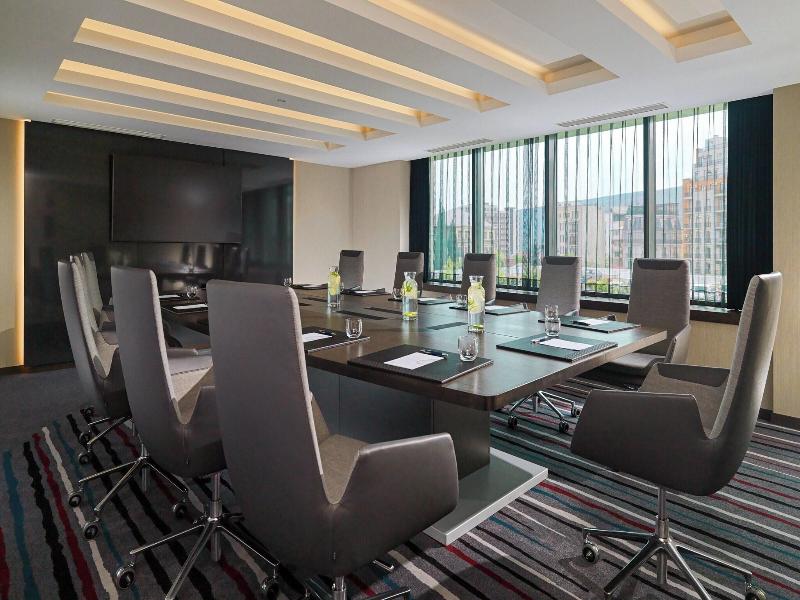 Sheraton Grand Tbilisi Metechi Palace image