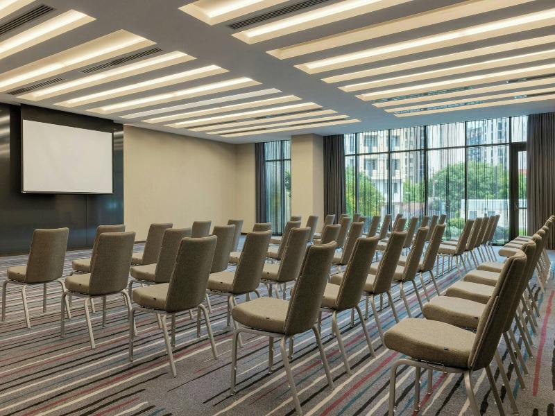 Sheraton Grand Tbilisi Metechi Palace image