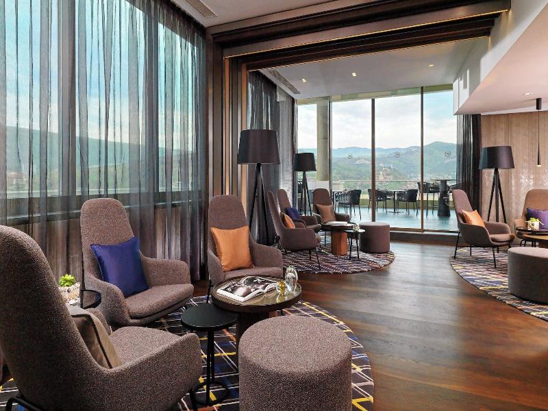 Sheraton Grand Tbilisi Metechi Palace image