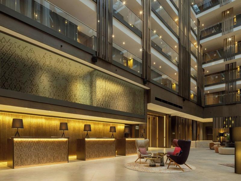Sheraton Grand Tbilisi Metechi Palace image