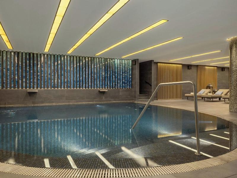 Sheraton Grand Tbilisi Metechi Palace image