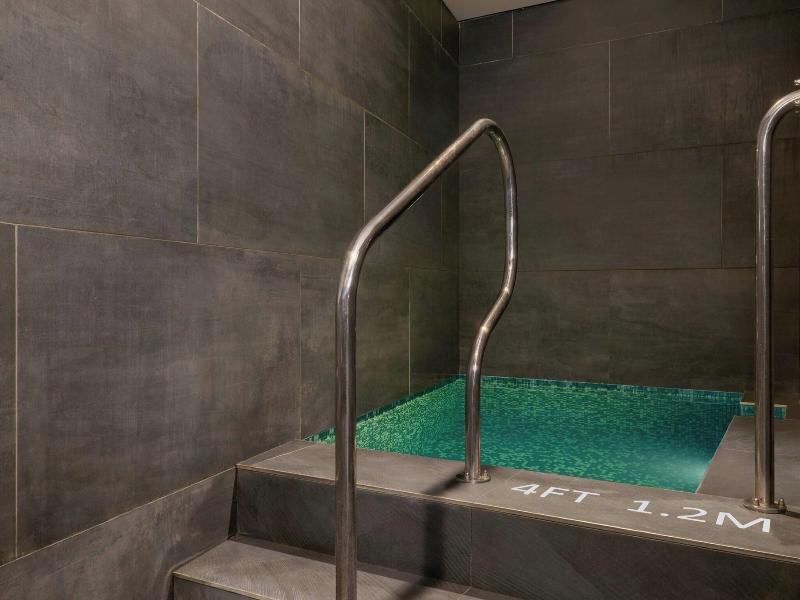 Sheraton Grand Tbilisi Metechi Palace image