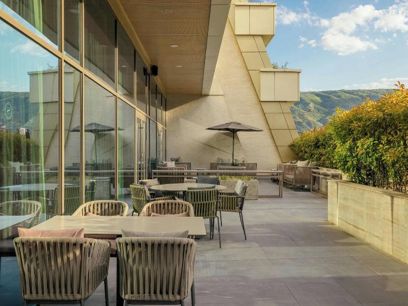 Sheraton Grand Tbilisi Metechi Palace image