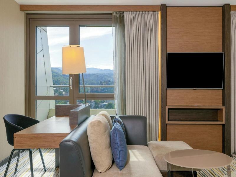 Sheraton Grand Tbilisi Metechi Palace image