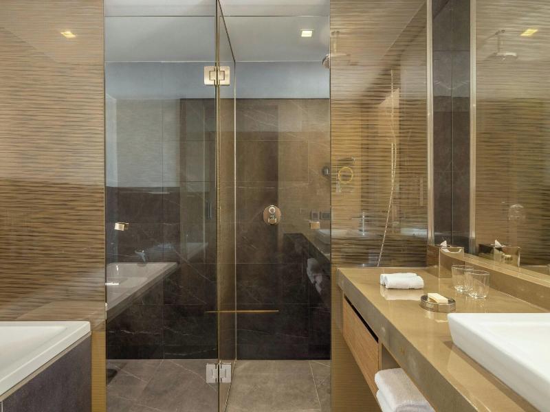 Sheraton Grand Tbilisi Metechi Palace image