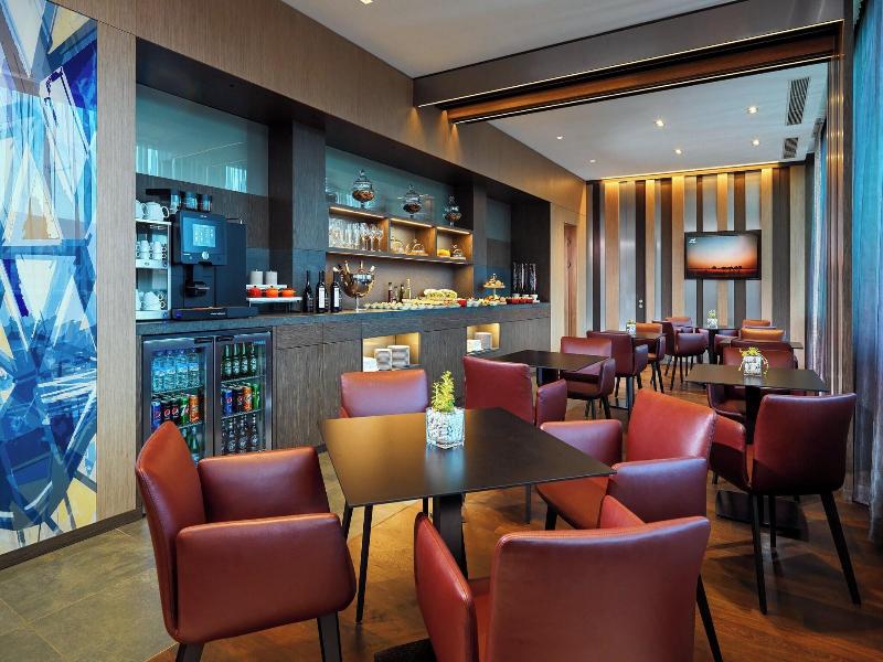 Sheraton Grand Tbilisi Metechi Palace image