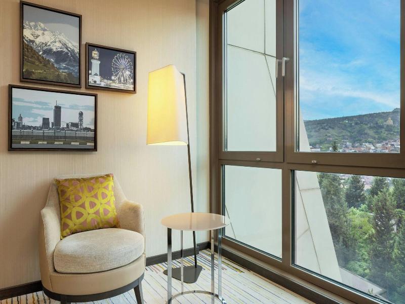 Sheraton Grand Tbilisi Metechi Palace image