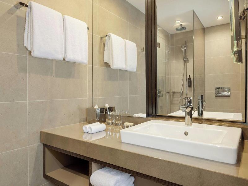 Sheraton Grand Tbilisi Metechi Palace image