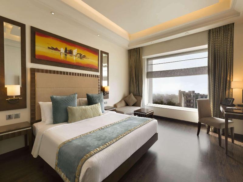 Ramada by Wyndham Gurgaon Central image