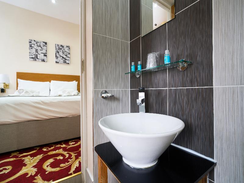 Best Western London Ilford Hotel image