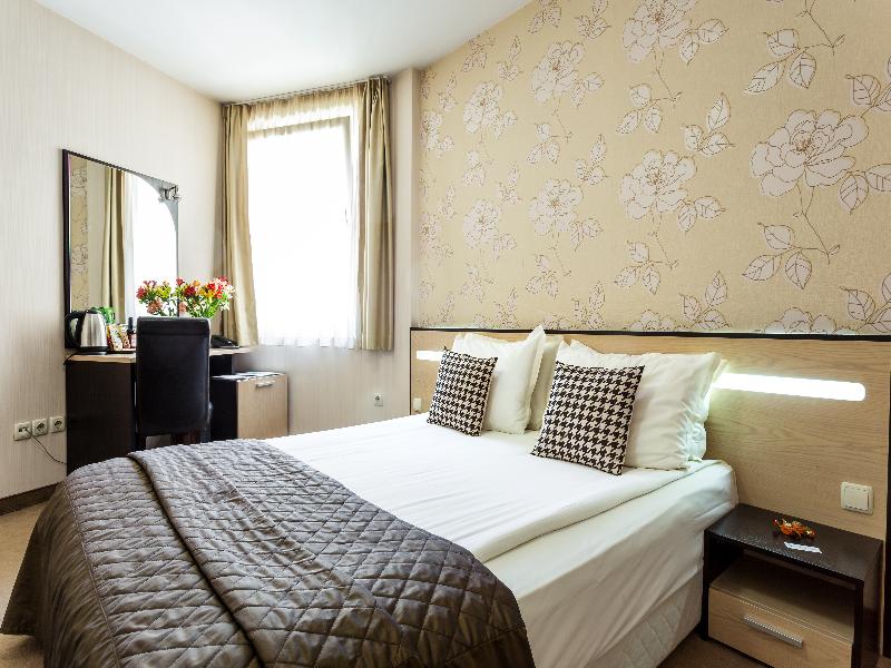 City Avenue Hotel image