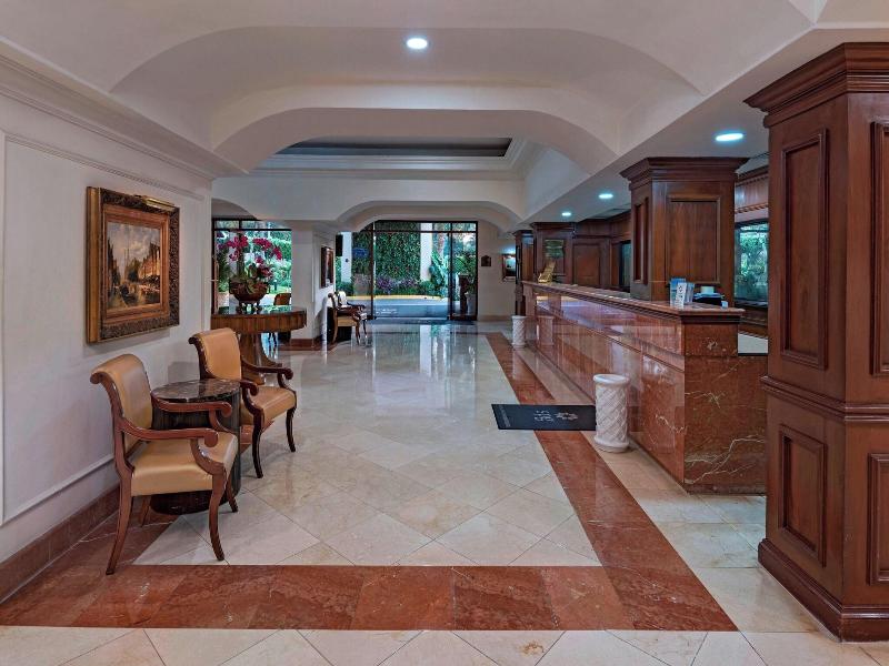 Sheraton Presidente image
