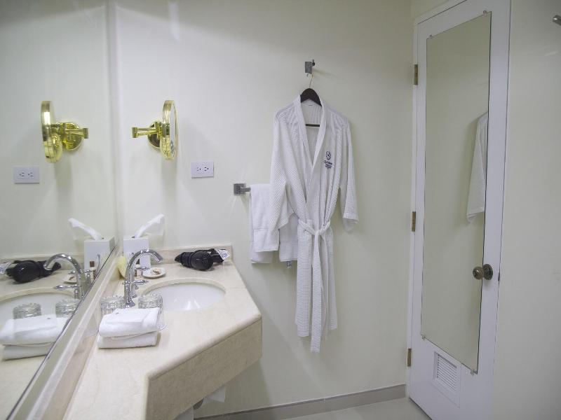 Sheraton Presidente image