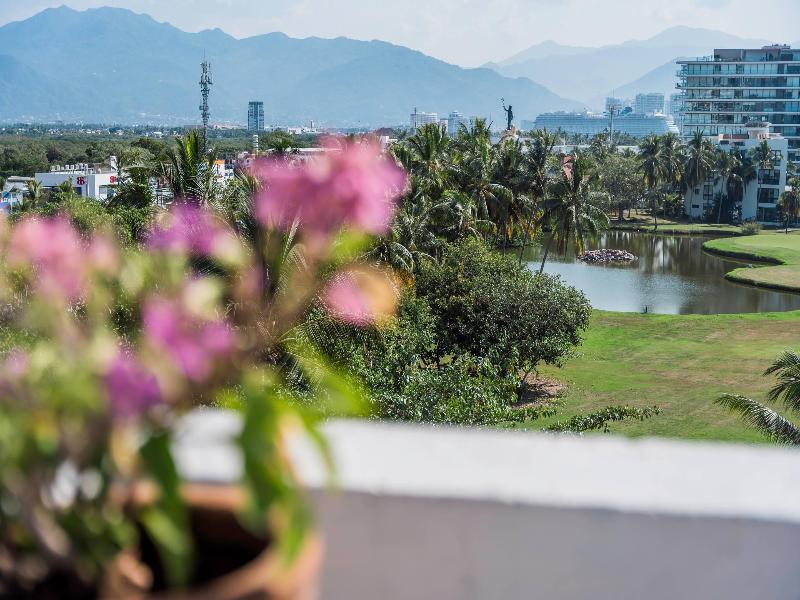 Comfort Inn Puerto Vallarta image