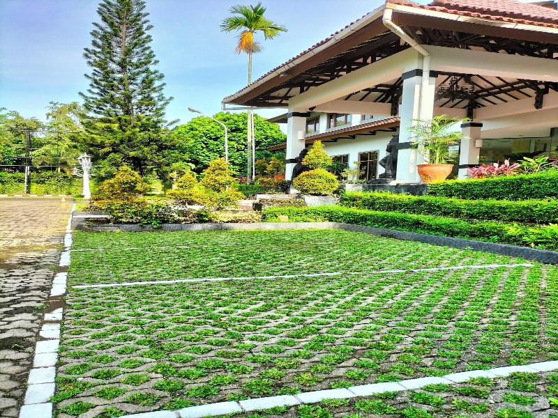 Grand Diamond Hotel Yogyakarta image