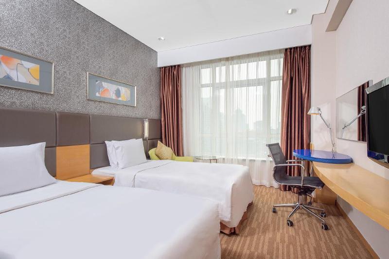Holiday Inn Express Dongzhimen image