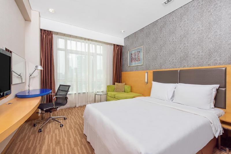 Holiday Inn Express Dongzhimen image