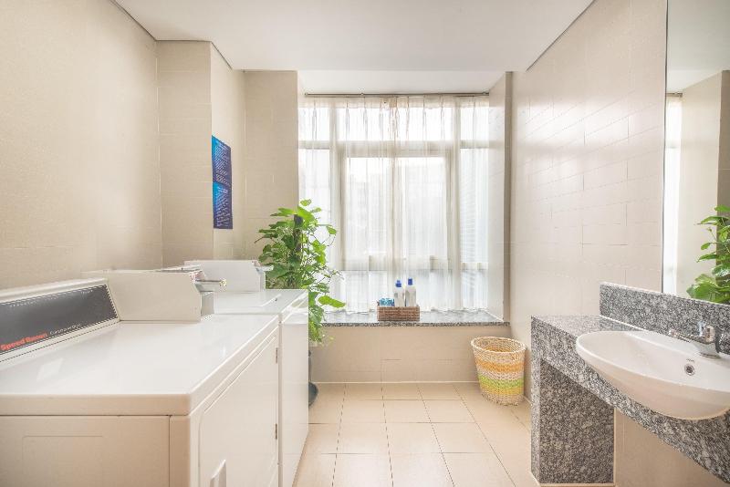 Holiday Inn Express Dongzhimen image