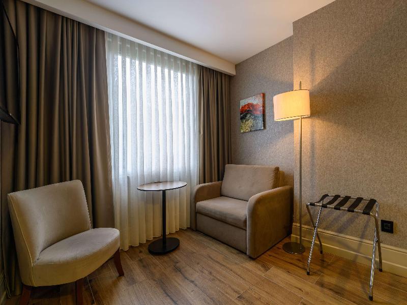 Ramada By Wyndham Istanbul Grand Bazaar image