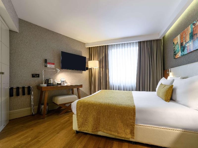 Ramada By Wyndham Istanbul Grand Bazaar image