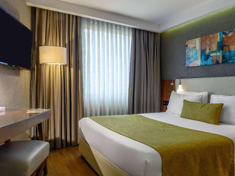 Ramada By Wyndham Istanbul Grand Bazaar image