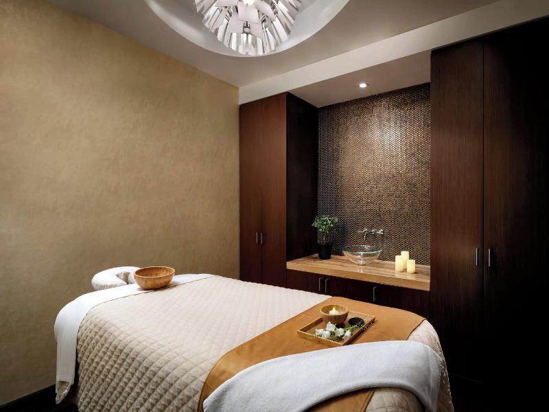 The Ritz-Carlton, Toronto image