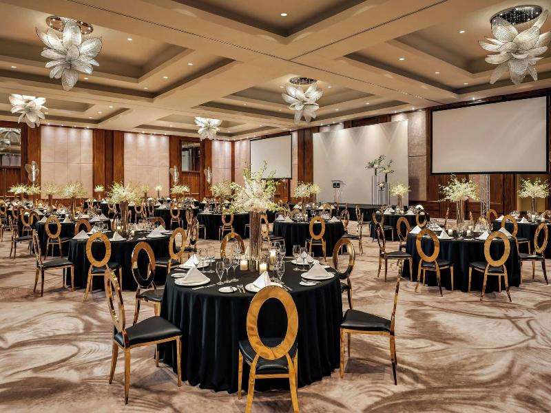 The Ritz-Carlton, Toronto image