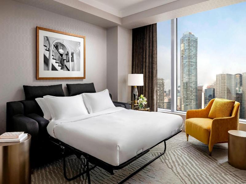 The Ritz-Carlton, Toronto image