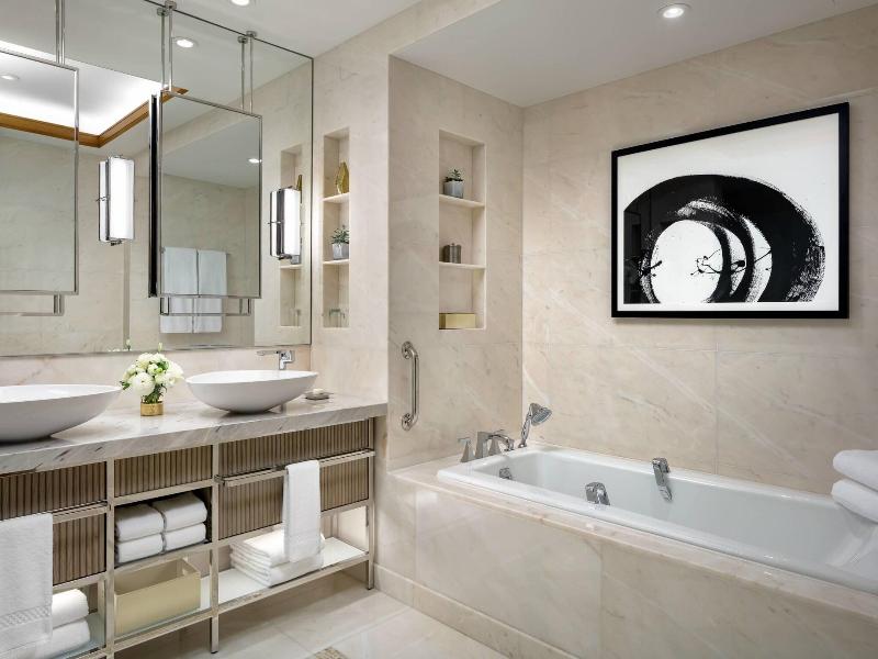 The Ritz-Carlton, Toronto image