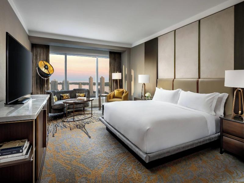 The Ritz-Carlton, Toronto image