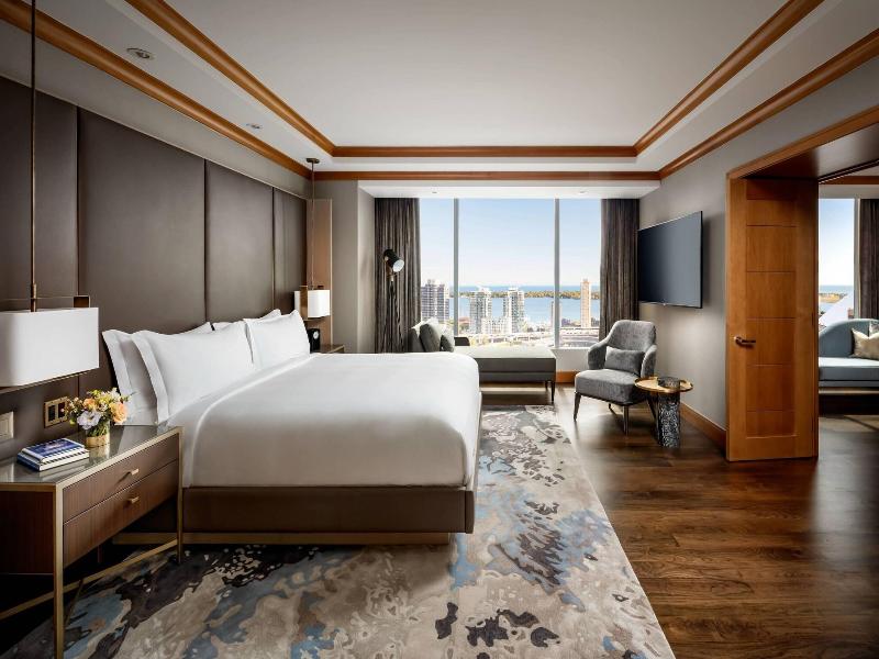 The Ritz-Carlton, Toronto image