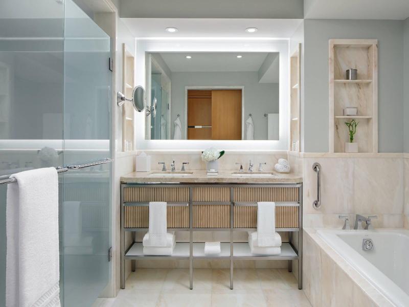 The Ritz-Carlton, Toronto image