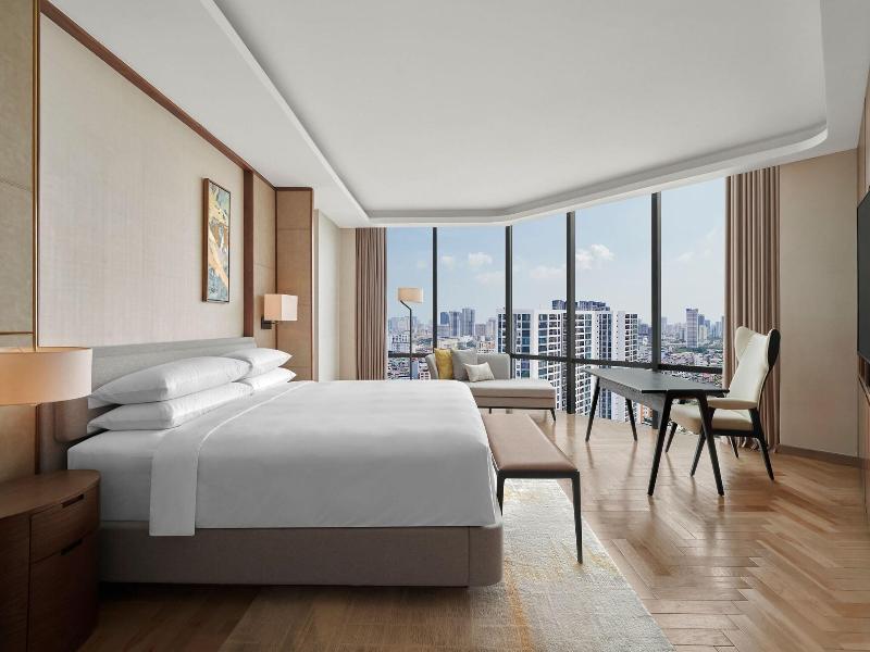 Sheraton Hanoi West image
