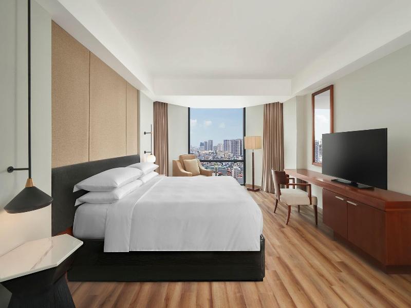 Sheraton Hanoi West image